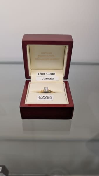 Diamond Solitaire Ring, 18ct Gold